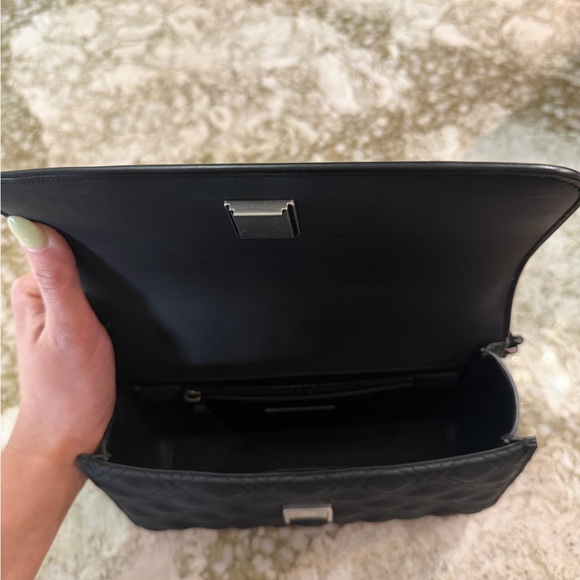 Tory Burch Fleming Shoulder Bag - Picture 4 of 6